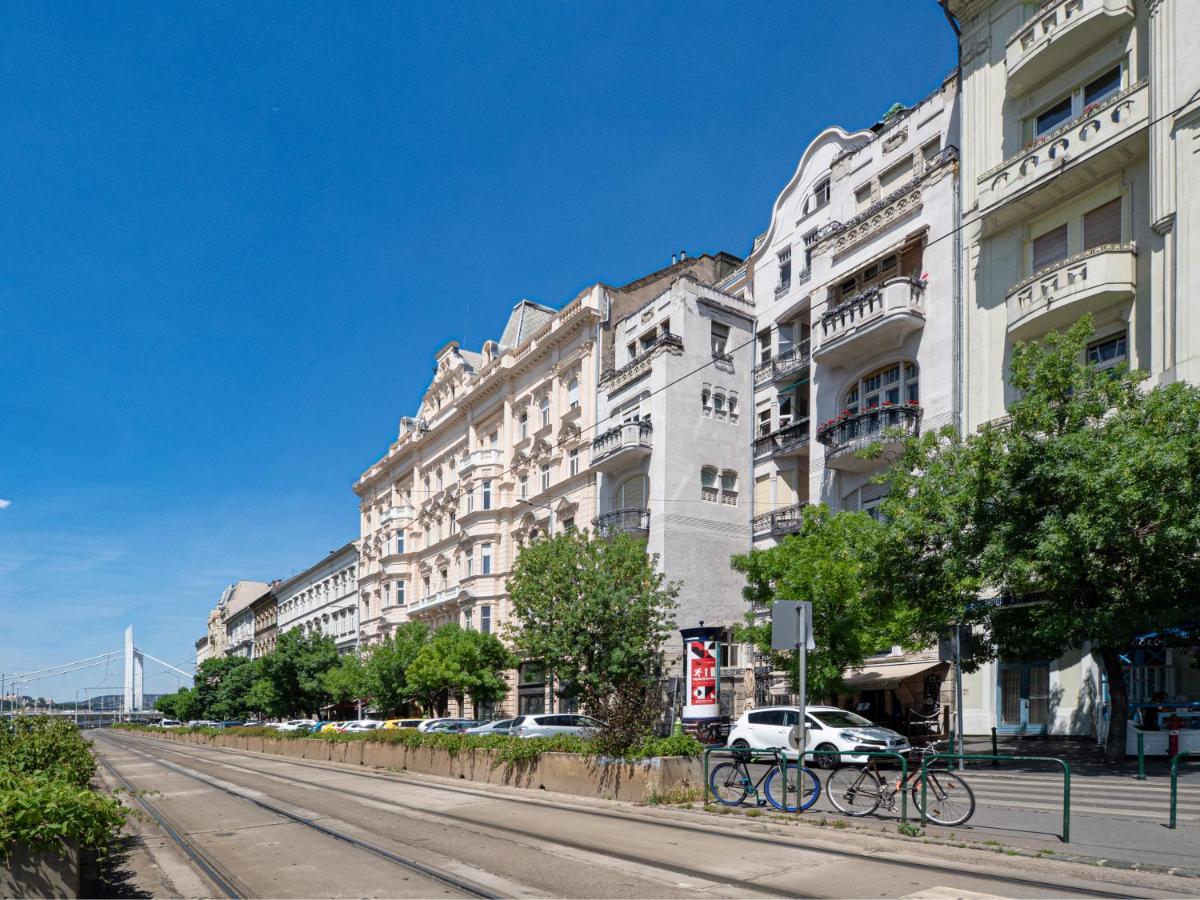 Central River Apartment Danube Budapest Bagian luar foto