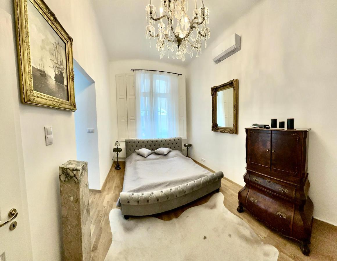 Central River Apartment Danube Budapest Bagian luar foto
